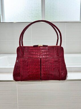 Like New Nancy Gonzalez Linda Medium Red Croc Satchel Top Handle Bag